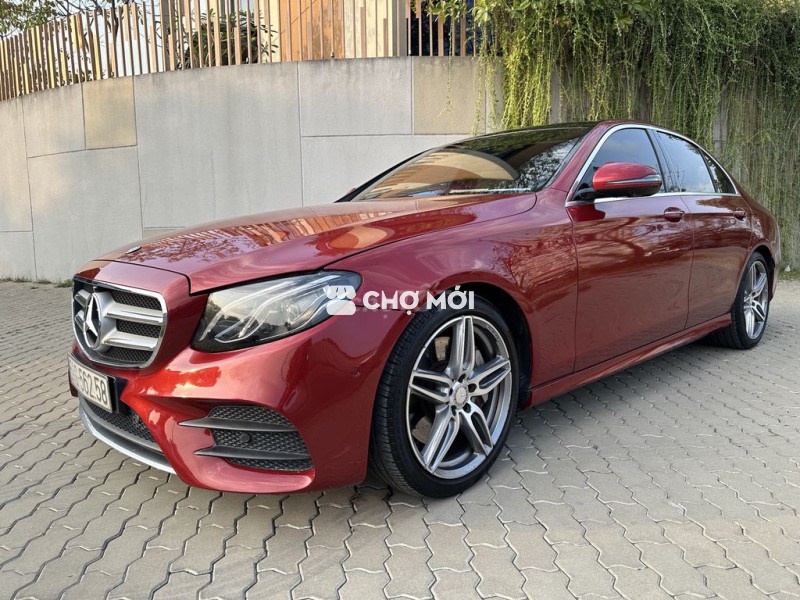 Mercedes-Benz E300 AMG 2018 Đỏ