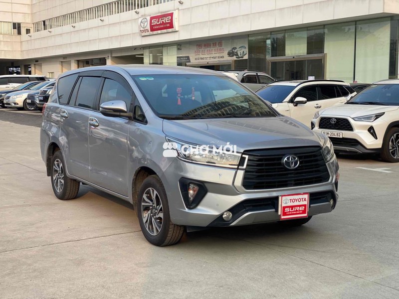 Toyota Innova 2021 2.0E Bạc