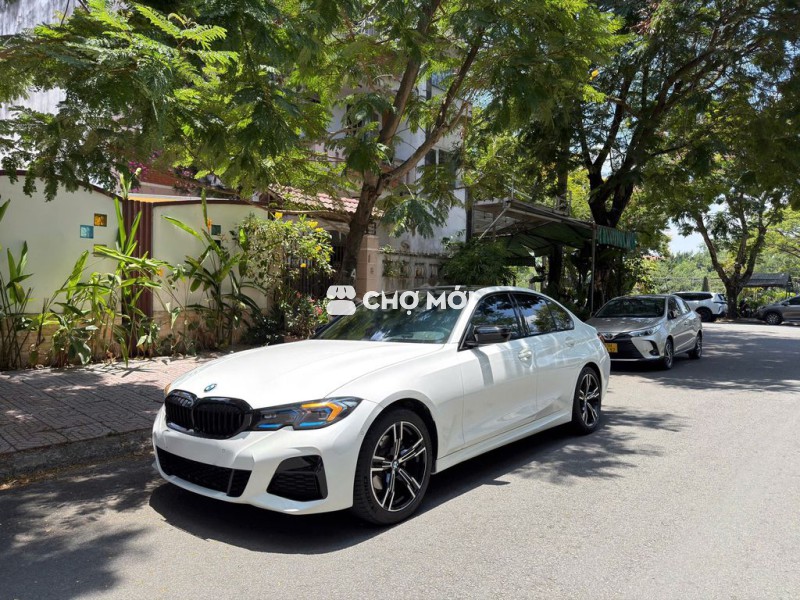 BMW 320i Sportline Model 2022 Lên Full Option