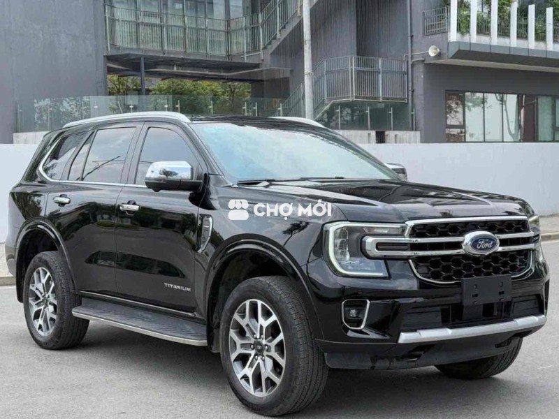 Ford Everest 2023 Titanium 2.0L 4x2 AT xe 4v km