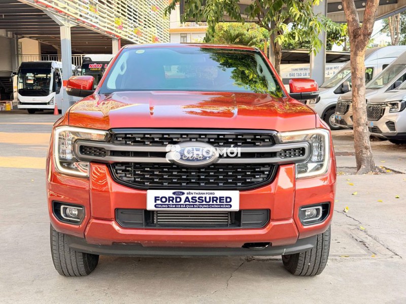 Ford Ranger XLS 2023, hỗ trợ vay 75%, BH 2029