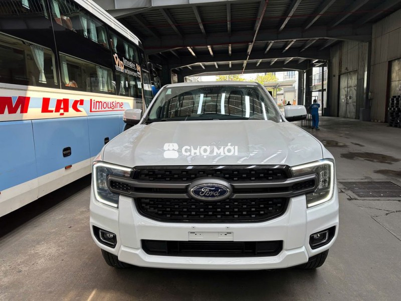 Ford Ranger XLS AT 4x2 2026 Cập Nhật mới 03/2026