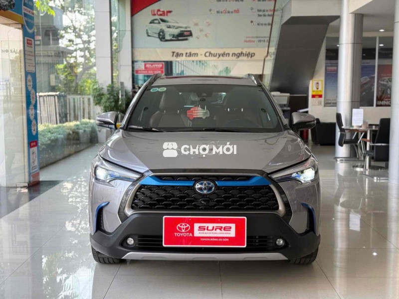 Cross Hybrid 2022 Bạc- 31.000km- Full phụ kiện