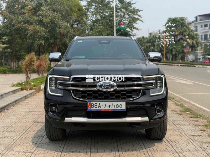 Ford Everest 2025 Titanium 1 cầu - Xuất VAT 900tr