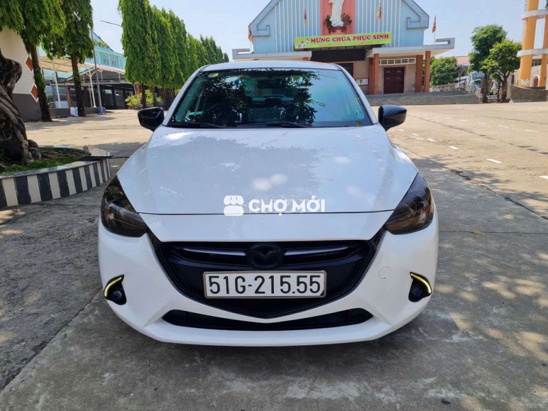 Mazda 2 2017 XS 72500 km Trắng