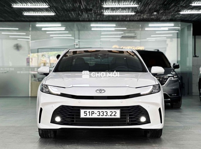 🚘 Toyota Camry 2.0Q Model 2025 - Xe Đẹp Như Mới