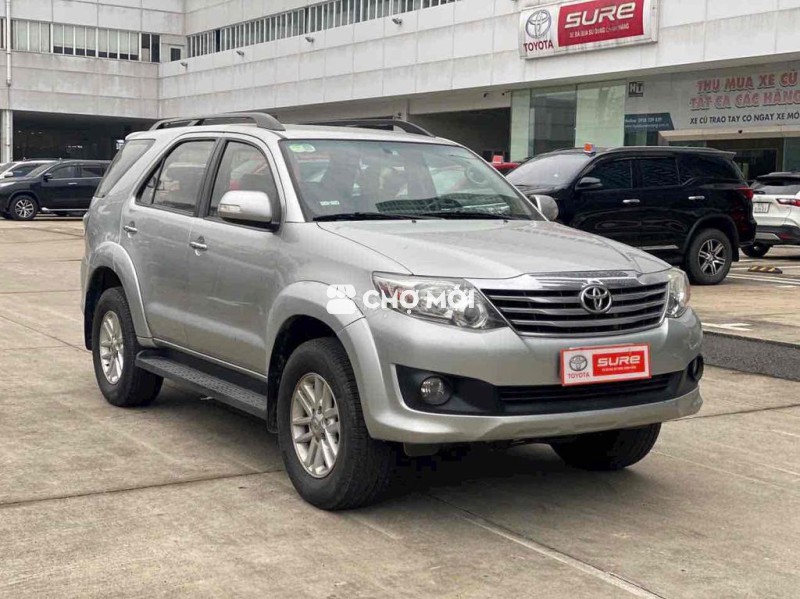 Toyota Fortuner 2013 2.7AT Bạc 79.000km