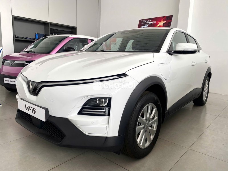 VINFAST VF6 Eco - Nhận xe chỉ từ 30 triệu