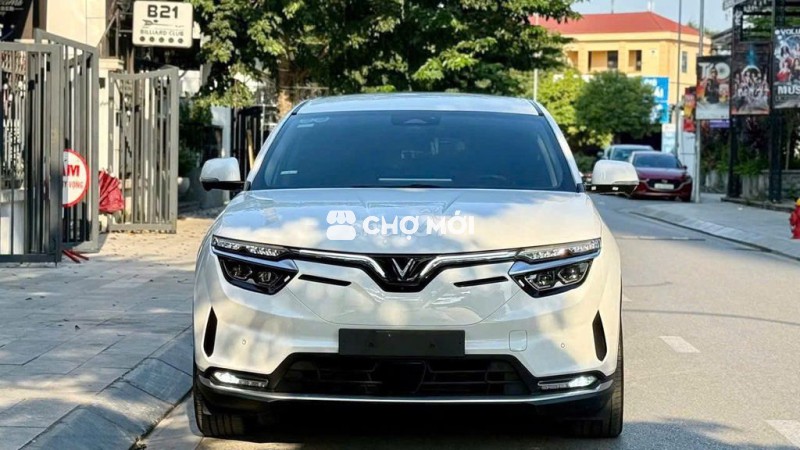 ĐỪNG BỎ LỠ "COMBO" ƯU ĐÃI KHỦNG NHẤT NĂM CHO VF 8!