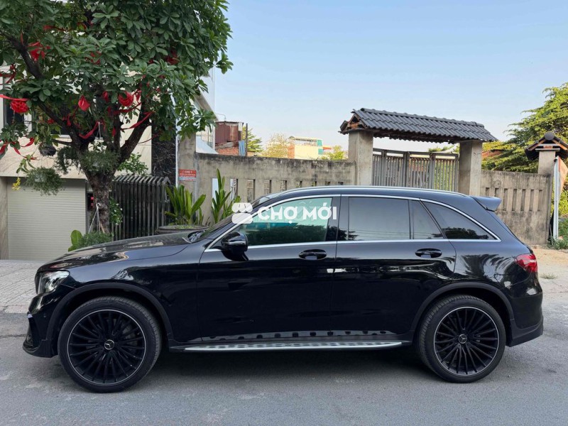 Mercedes-Benz GLC300 4Matic 2017