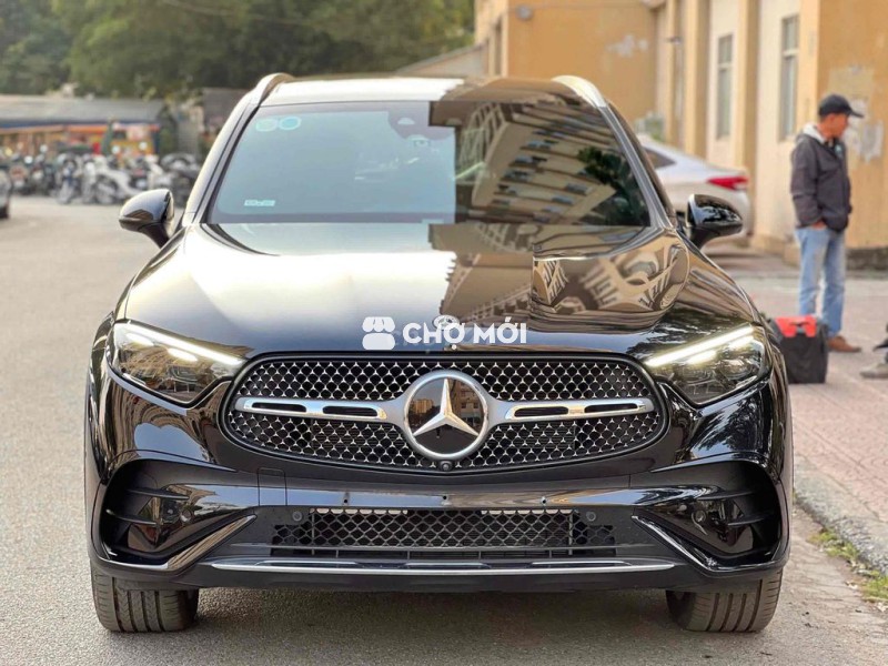 Mercedes GLC300 4Matic V1 sx 2023 màu đen