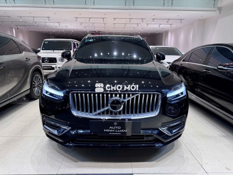 Volvo XC90 2022 Recharge T8 AWD - 19000 km