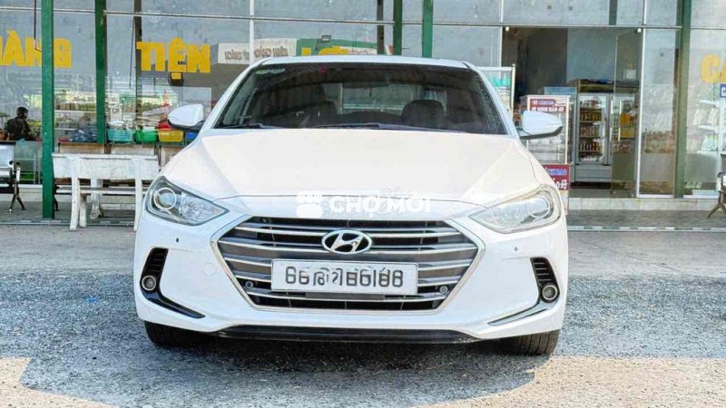 Hyundai Elantra 2018 2.0 AT - 68000 km