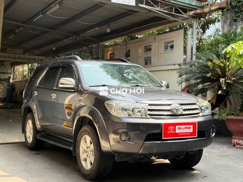 Fortuner 2.7V 2011 - Máy xăng 2 cầu - Giá TL