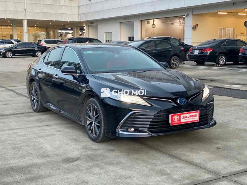 Toyota Camry 2023 2.5 Hybrid Đen