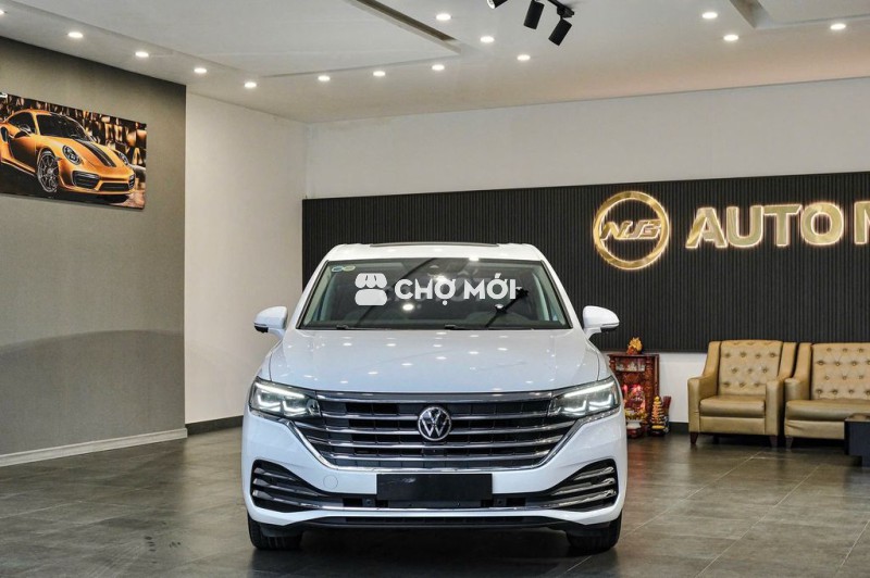 Volkswagen Viloran Luxury 2024 - Xe Cty XHĐ Cao