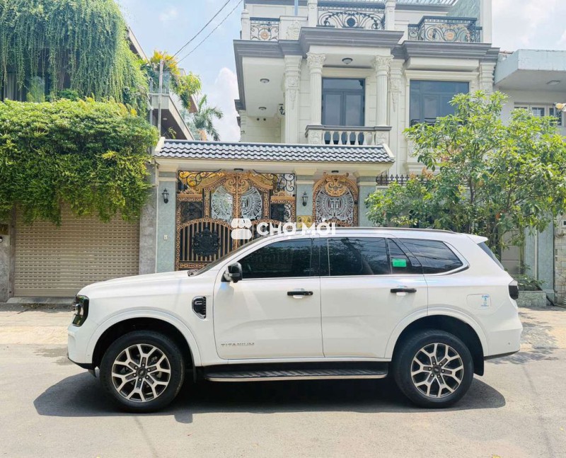 BÁN GẤP⛔️ Ford Everest 2 Cầu, Còn Bảo Hành Hãng