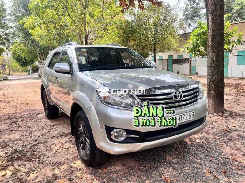 Toyota Fortuner 2016 2.7AT Bạc
