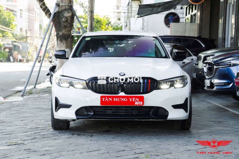 🏁 BMW 320i , sản xuất 2021  Lăn bánh mới 6v Km ,