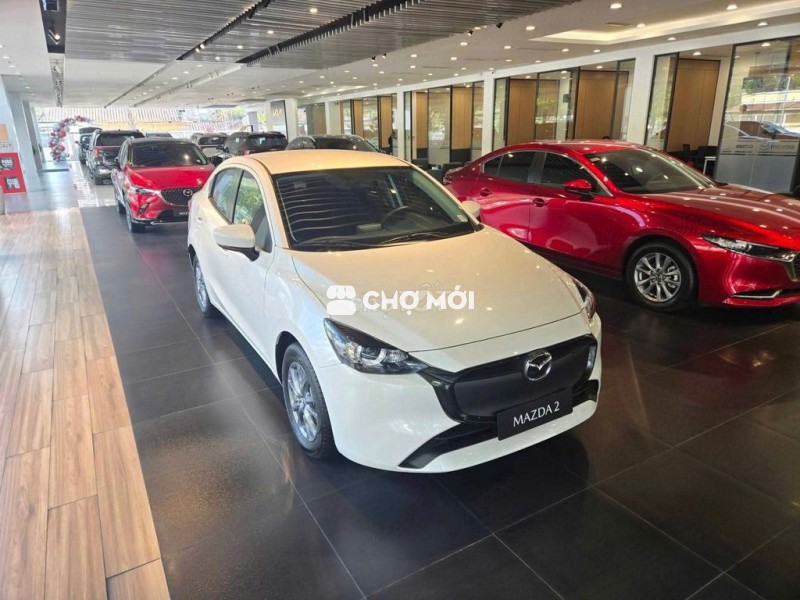 Mazda 2 Sedan giao xe ngay