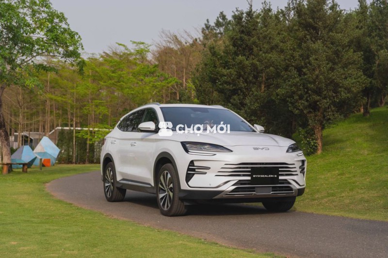 BYD Sealion 6 Premium 2026 Trắng giao ngay tháng 5