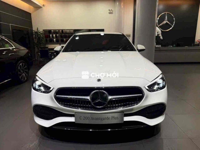 Mercedes Benz C Class 2025 C200 Avantgarde Plus V4