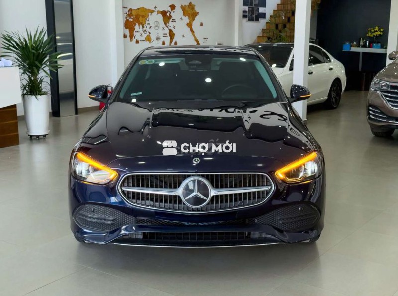 Mercedes C200 Avantgarde 2023 lướt nhẹ cực đẹp