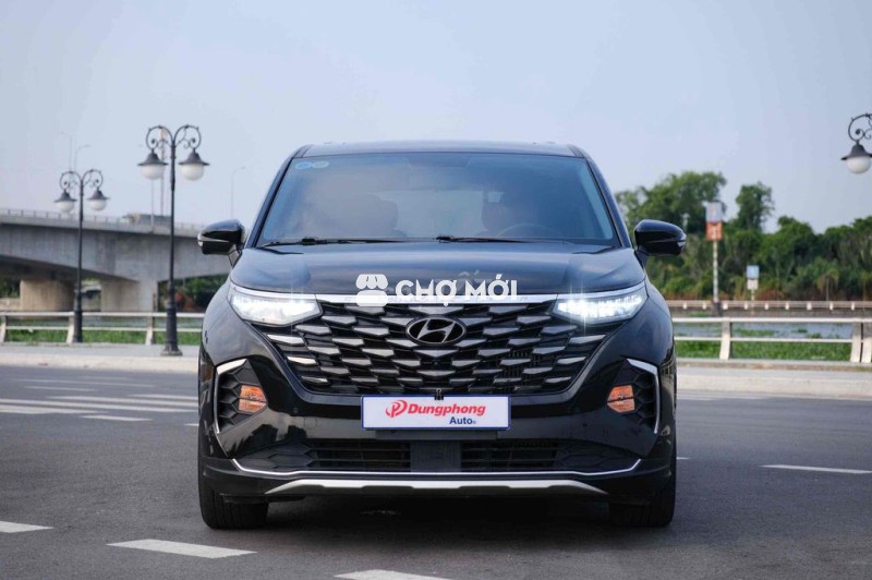 Hyundai Custin 2023 1.5 Đặc biệt Đen