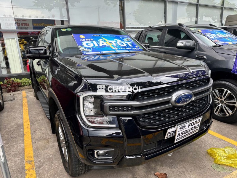 Ford Ranger XLS 2023, bảo hành 2027, vay 75%