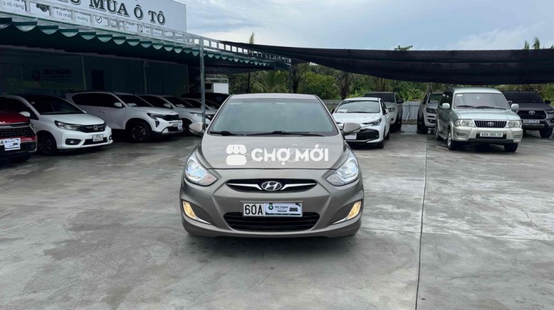 Hyundai Accent 2012 1.4 MT - 142000 km
