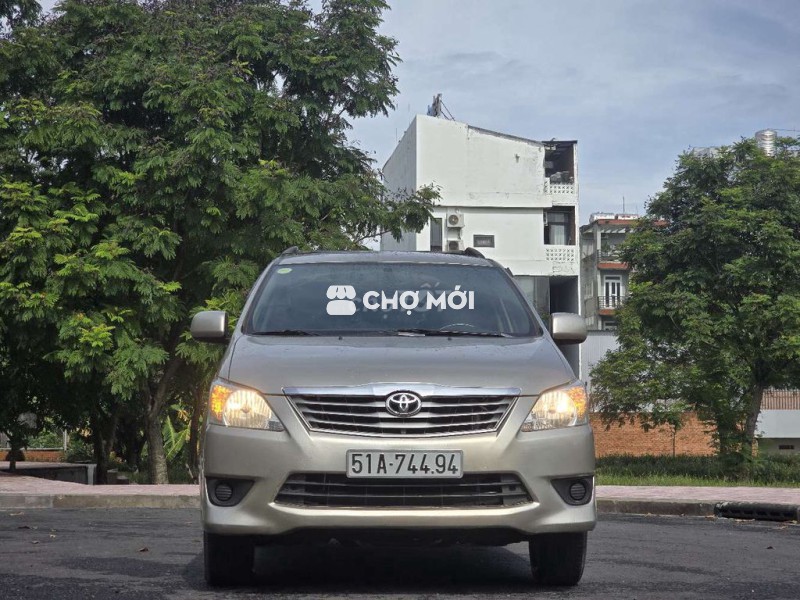 INNOVA 2.0E SX 2013 MT 185000KM BẢOHÀNH1 NĂM