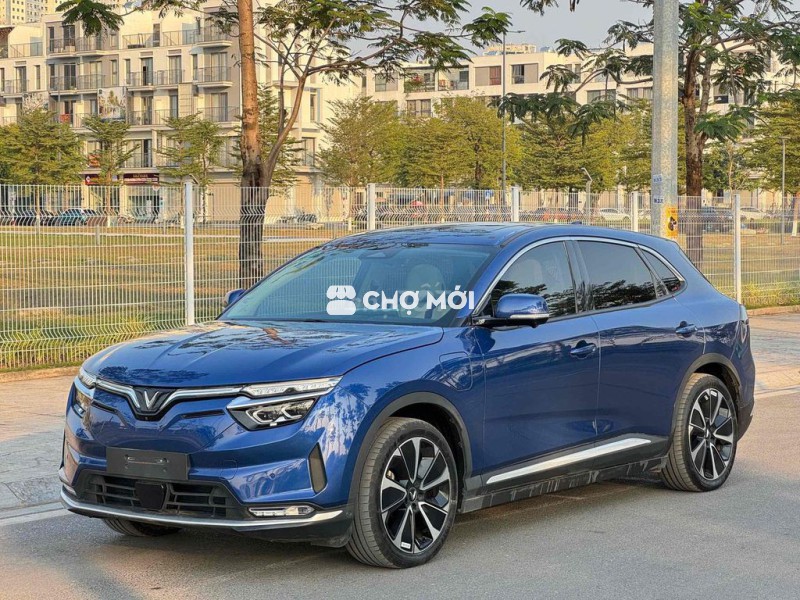 VF8 Plus 2023 Mua Pin CATL giảm 120tr đổi xe xăng