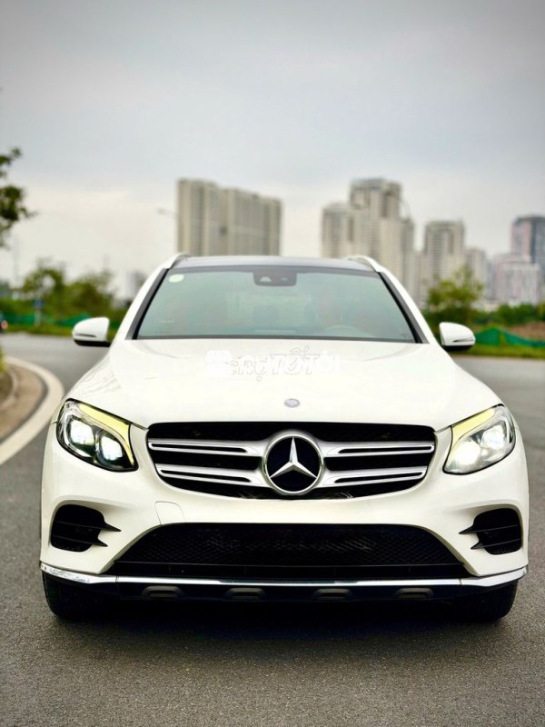 Mercedes GLC300 AMG Model 2017