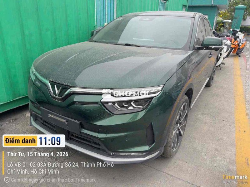 Bán Xe Lướt màu lạ VinFast VF8 Plus 2024 Xanh rêu