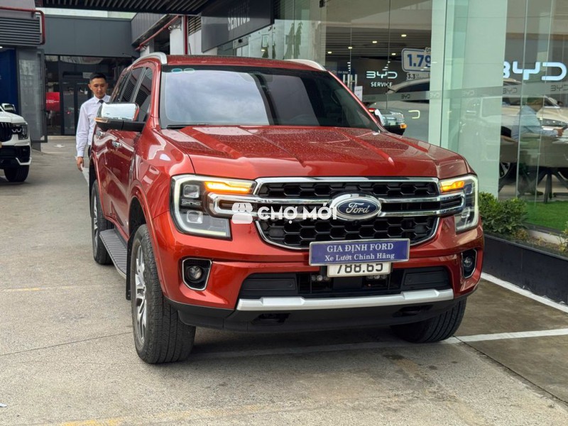 Ford Everest Titanium 10AT Birtubo 4x4 2023 Đỏ Cam