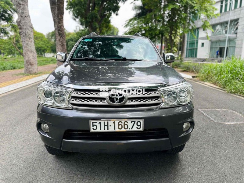 Toyota Fortuner V 4x4 AT 2010