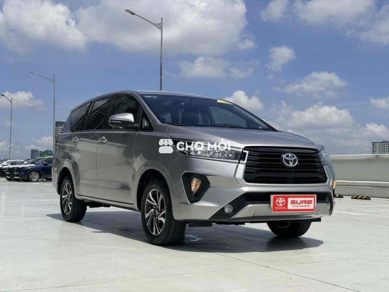 Toyota Innova 2.0E 2022 74.000km Bạc