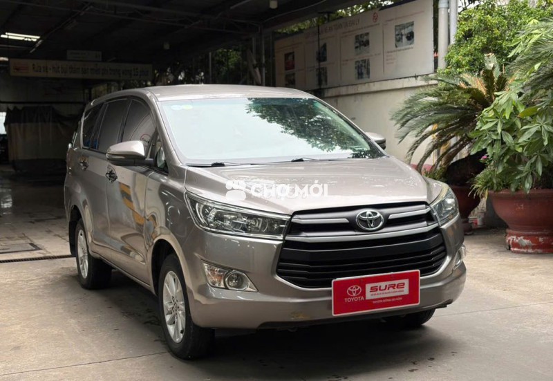 Innova 2.0E 2018 - Số sàn - Giá TL
