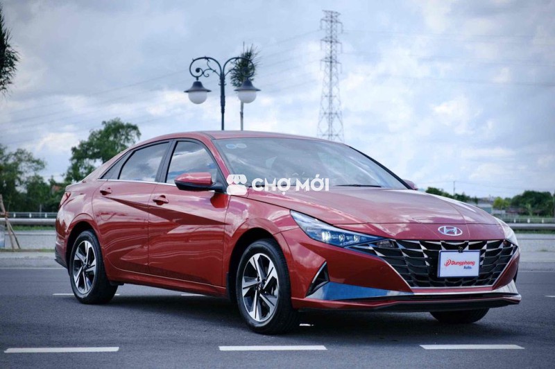Hyundai Elantra 1.6 Đặc Biệt 2024 Đỏ Cá Nhân