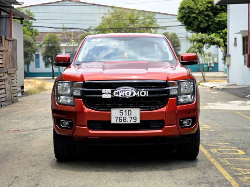 Ford Ranger XLS MT 2022 Số sàn Diesel