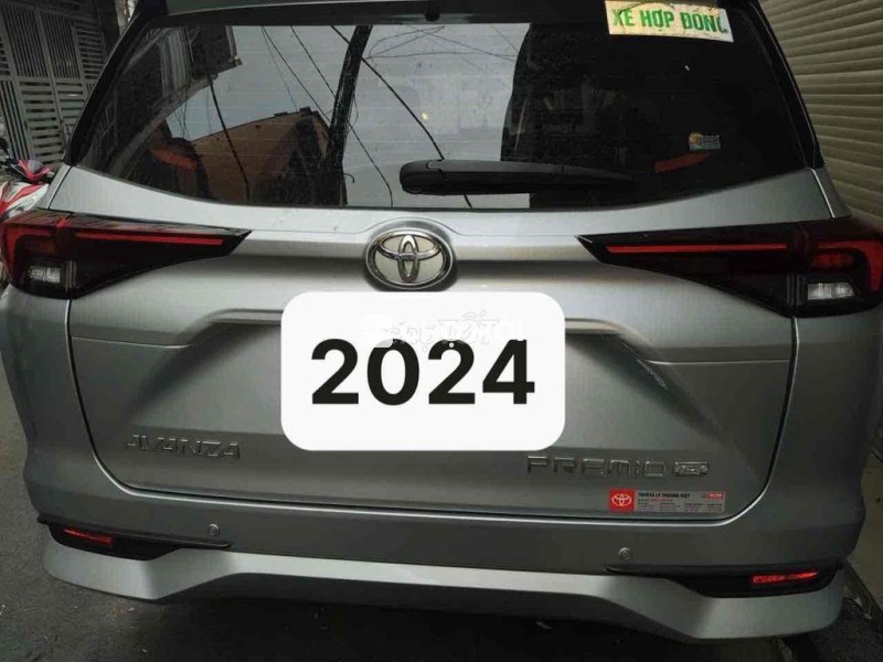 Toyota Avanza Premio 2024 Số sàn Bạc
