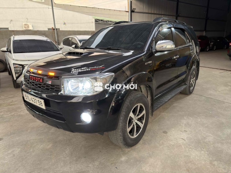 Toyota Fortuner 2010 4x4 AT Đen full đồ chơi