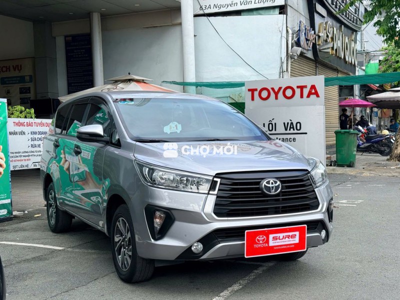 Innova 2.0E 2023 - Bản số sàn - Giá TL
