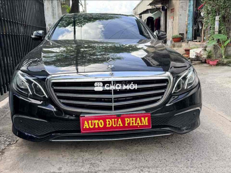 Mercedes-Benz E200 2019 - Sang trọng, đẳng cấp