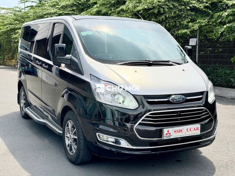 Ford Tourneo Titanium 2.***km Đen, Bạc